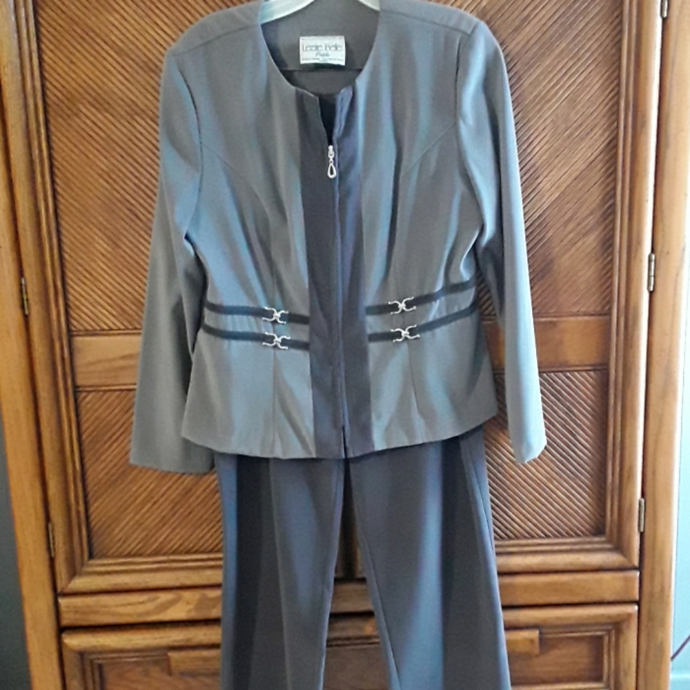 Suit